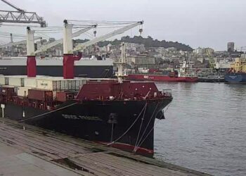 El temporal convierte a Vigo en puerto refugio con "una de las jornadas de mayor actividad"