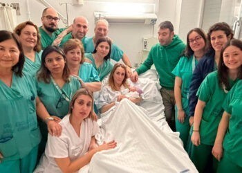 Coral, la primera bebé nacida en Galicia en 2026 es de Ourense