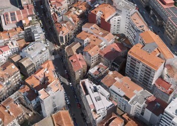 Vigo perderá un edificio con casi un siglo de historia 'escondido' en el centro tras años de abandono