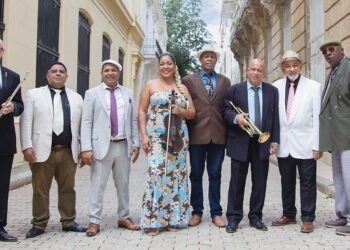 El impresionante show que convierte Vigo en La Habana para vibrar con Estrellas de Buena Vista y Más