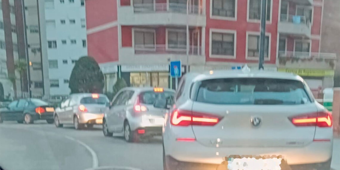 Gran susto en Vigo por una fuga de gas que obligó a cerrar una parte de la Avenida Florida