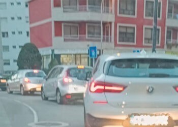 Gran susto en Vigo por una fuga de gas que obligó a cerrar una parte de la Avenida Florida