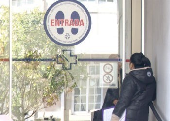 La gripe en Galicia comienza a bajar, aunque aumentan los ingresos en el área de Vigo