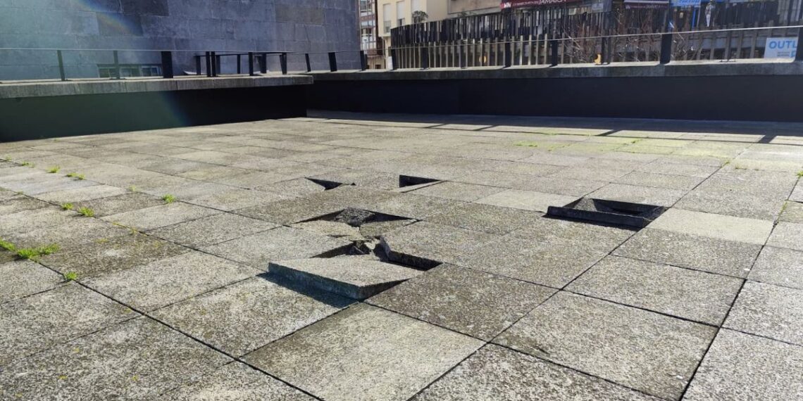 Vigo lanza un "plan urgente" para arreglar socavones en 450 calles en un mes y medio