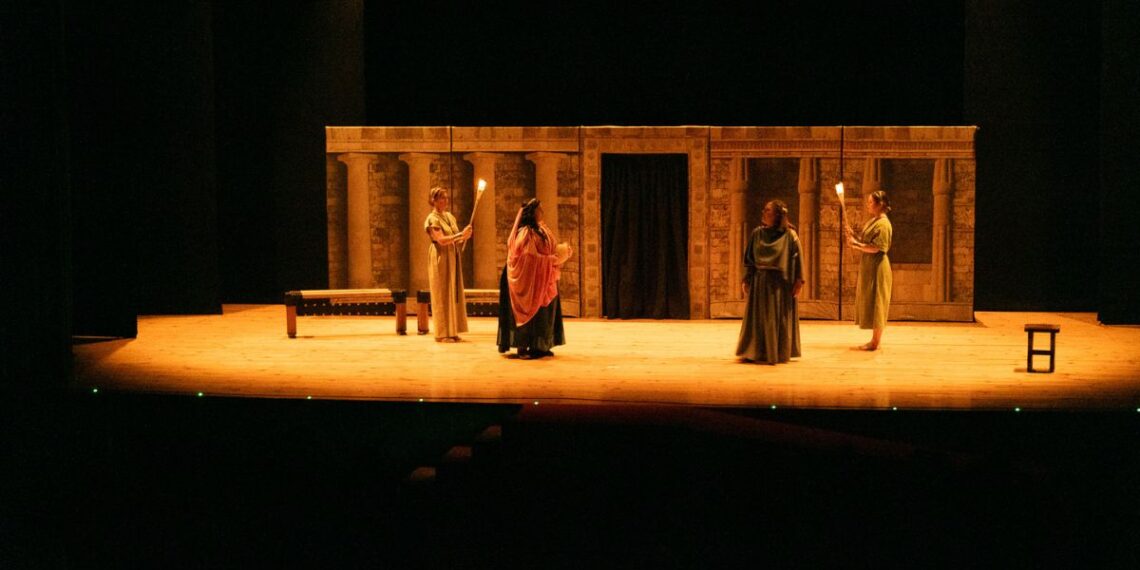 Tui abrirá con un drama y una comedia un festival de teatro en Galicia