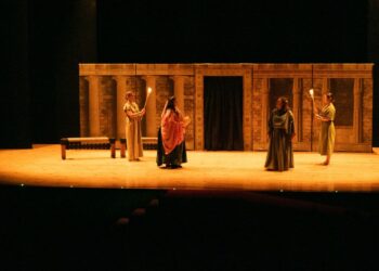 Tui abrirá con un drama y una comedia un festival de teatro en Galicia