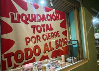 Una tienda de decoración y hogar de Vigo anuncia "liquidación por cierre" y ofrece "todo al 50%"