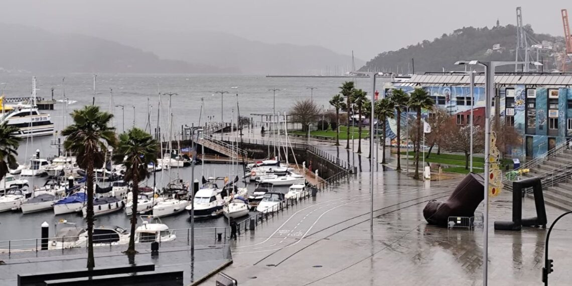 MeteoGalicia activa una tripe alerta meteorológica en Vigo por la borrasca Leonardo