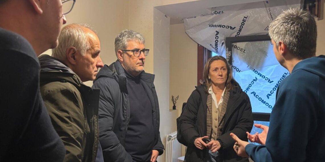Luisa Sánchez alerta de "desperfectos" en los pisos de alquiler asequible del Gobierno en Vigo