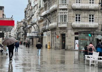 Las lluvias vuelven a Vigo para quedarse unos días tras una ligera tregua este sábado