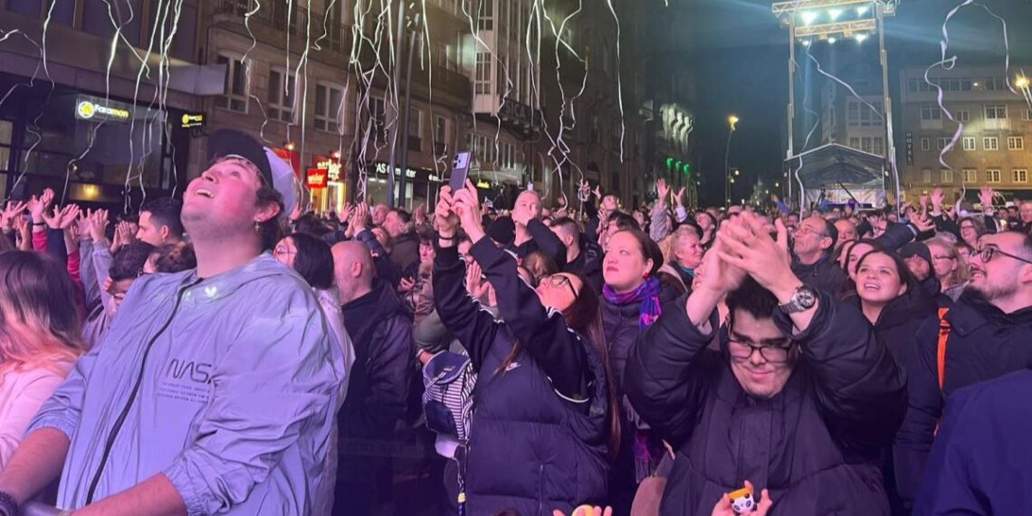 ¿Estuviste en el show de la París de Noia en Vigo? Búscate en esta galería de fotos