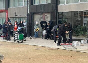 El centro de Vigo se convierte por sorpresa en plató de rodaje del próximo fenómeno del 'prime time'
