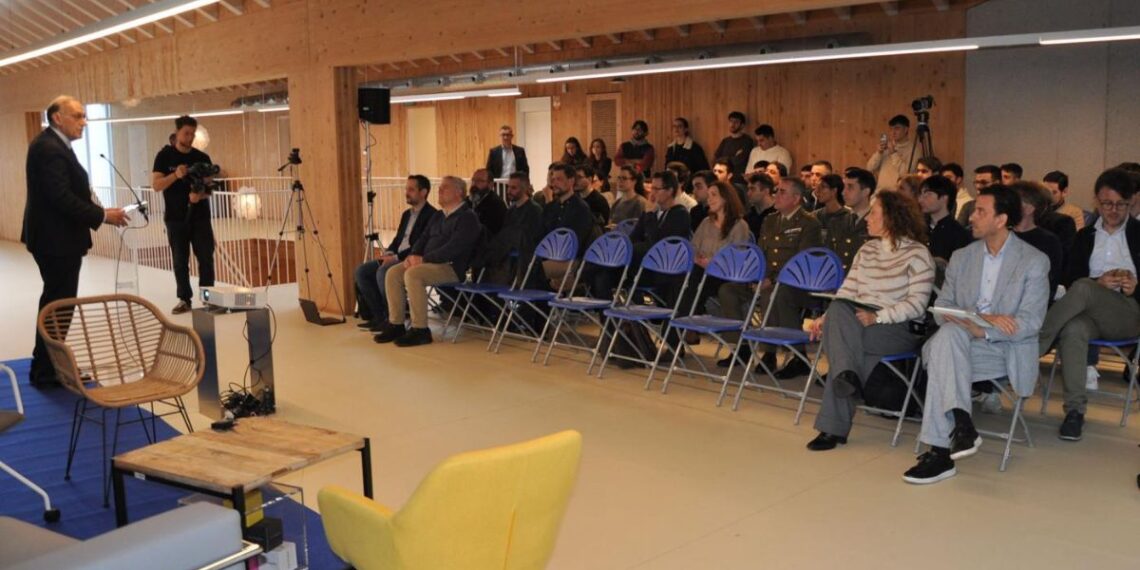 La UVigo y atlanTTic impulsan una red experimental 5G y 6G única de referencia internacional