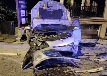 Brutal accidente en las Rías Baixas, un conductor ebrio impacta contras dos coches en Sanxenxo