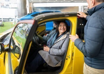 La Xunta trae a Vigo sus ayudas para comprar coche, que no requieren adelantar el dinero