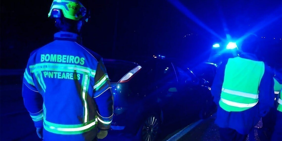 Aparatoso accidente en el área de Vigo, cinco heridos tras una colisión múltiple en Ponteareas