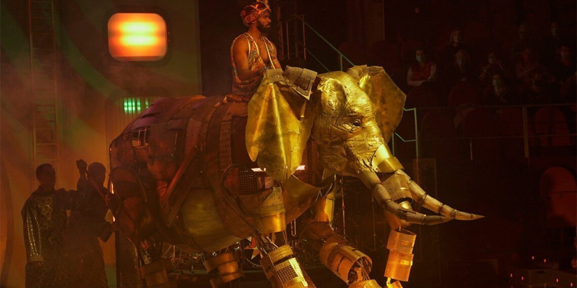 La "gran novedad" de la Festa da Arribada, así es el elefante gigante que "paseará" por Baiona