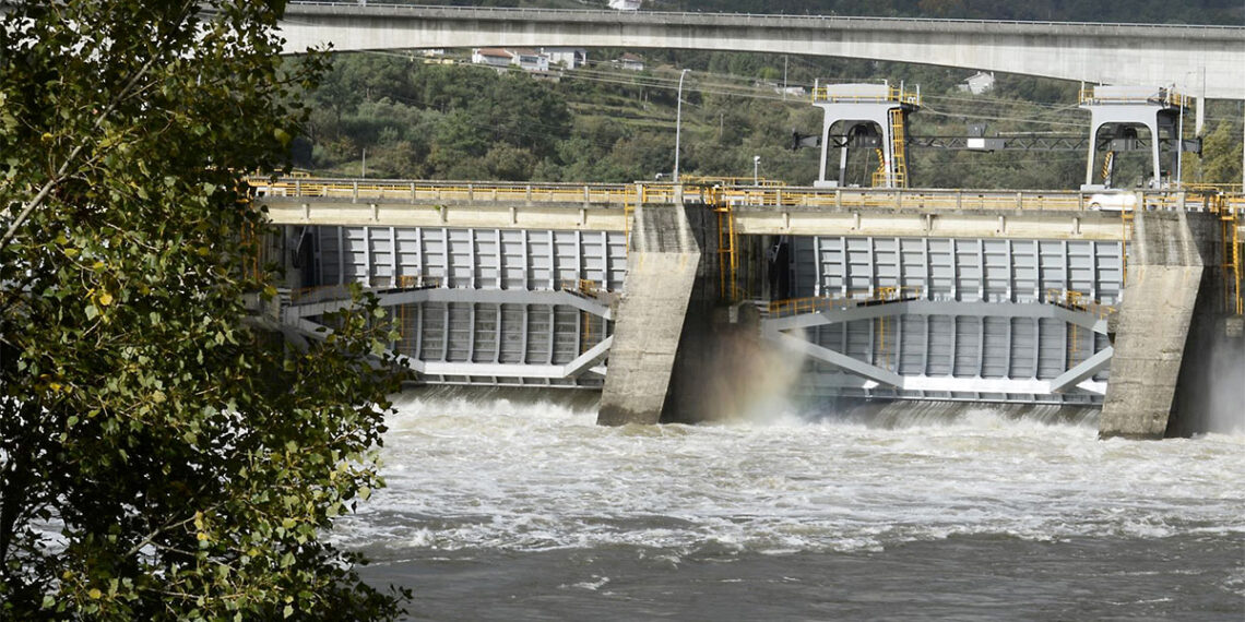 Alerta roja por riesgo de inundación por la crecida de ríos en Tui, A Peroxa, Ribadavia y O Barco