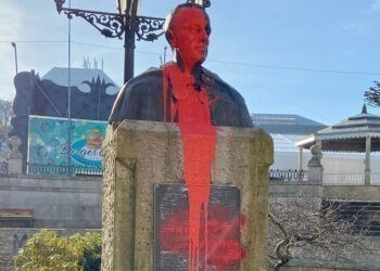 El PP denuncia ante la Guardia Civil el ataque al busto de Fraga en Vilalba