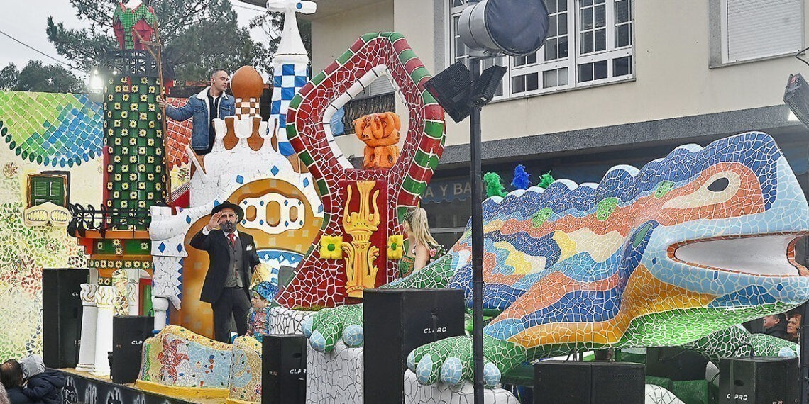 El espectacular arte de Gaudí resurge en la batalla de aldeas entre A Feira y Castro Barreiro, en Salceda