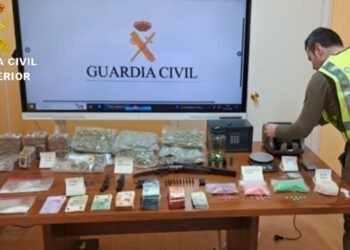 Encuentran varios kilos de droga, armas de fuego y casi 20.000€ en un trastero de Salvaterra