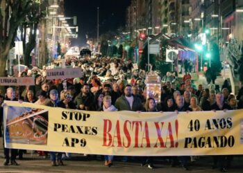 "¡Basta ya, 40 años pagando!", Vigo sale a las calles para pedir el fin de los peajes en la AP-9