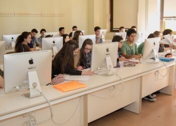 Investigadores de la UVigo lanzan una IA para entrenar la empatía de los médicos