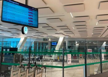 La borrasca Leonardo desata el caos en el transporte de Vigo con trenes y barcos cancelados