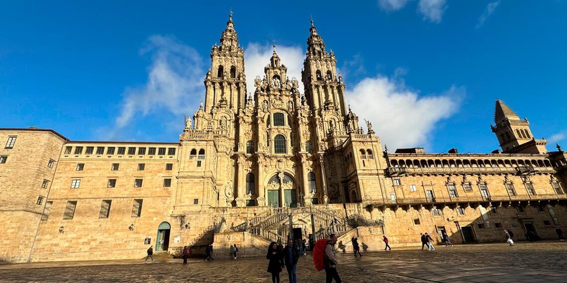 ¿Cómo el franquismo usó la mitología del Xacobeo para proyectar "la identidad católica" de España?