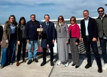 Fiesta y tarta de cumpleaños en la plaza de Vialia Vigo por el Halo, "ha hecho 1,8 millones de viajes"