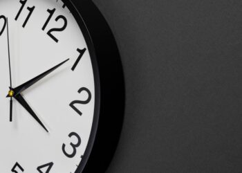 ¡No te olvides! Vigo pasa al horario de verano con el cambio de hora esta madrugada