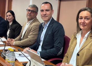 Luisa Sánchez reprocha a Caballero que no reconozca a Fernando Mouriño y Olimpia Valencia