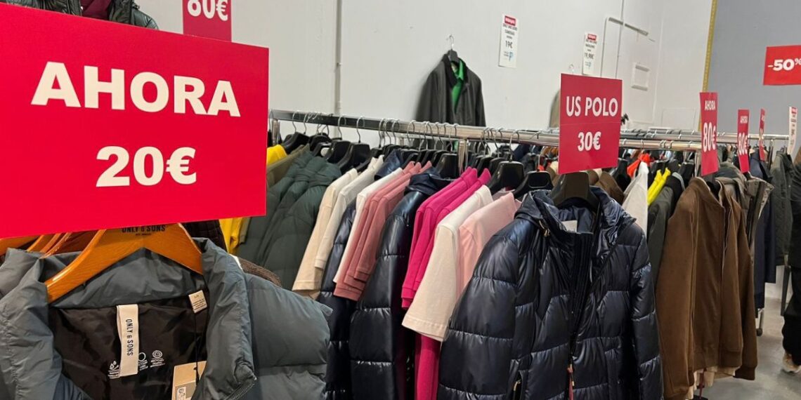 Arranca el gran outlet del centro de Vigo con descuentos de hasta el 80%