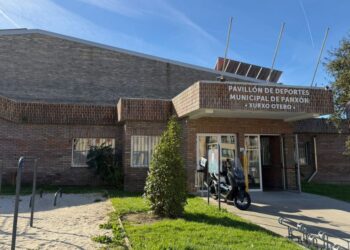 Nigrán avanza en el proyecto para renovar la cubierta del Pabellón Municipal de Panxón