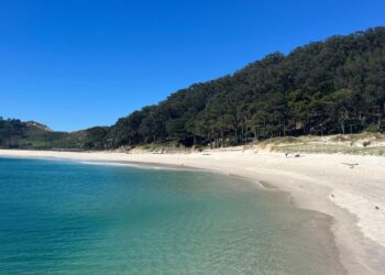 Las Cíes se confirman como el gran paraíso turístico de Galicia, más naturales y con una pasarela renovada
