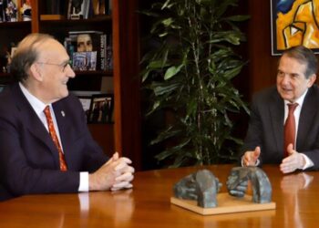 Caballero se abre a la construcción de una residencia para estudiantes de la UVigo