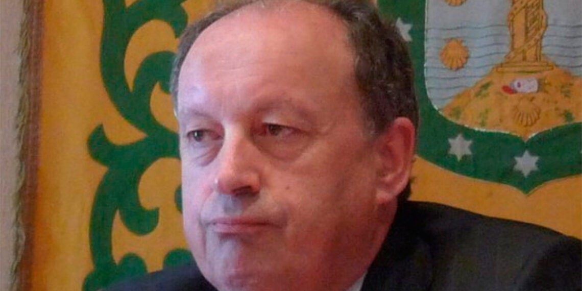 Luto en la política de Galicia, muere el exdiputado socialista y exdelegado del Gobierno, Antón Louro
