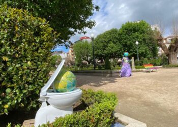 El arte volverá a transformar las calles de Redondela con mercadillos y música por el "ArteLixo"