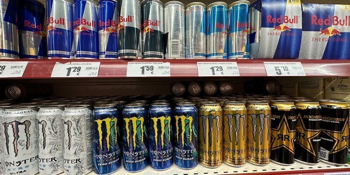 Las multas y claves de la prohibición de bebidas energéticas en Galicia, ya en vigor