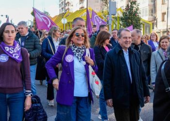 Choque político por el 8M en Vigo, Carmela Silva pide al PP que se pronuncie sobre el "caso Móstoles"