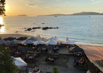 Un mítico chiringuito de Vigo renace con food truck, conciertos y bonitos atardeceres