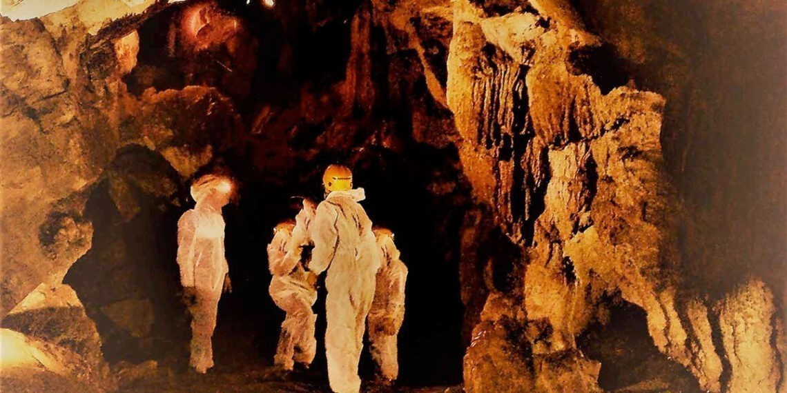 La Cova do Rei Cintolo, la más grande de Galicia, reabre para visitas guiadas a su mágico interior
