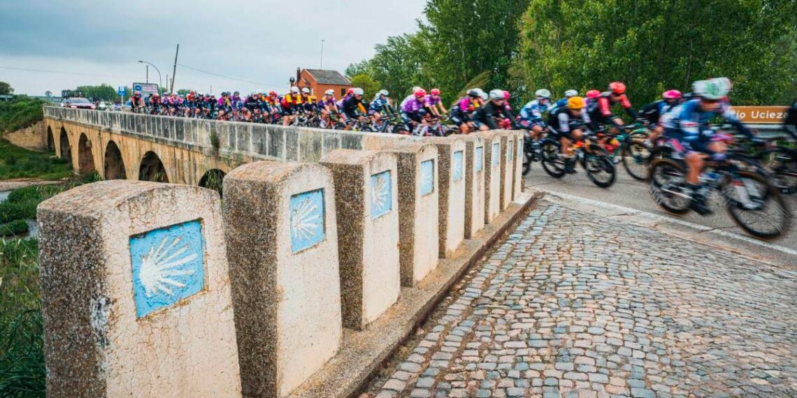 Las Rías Baixas, "territorio amigo" de La Vuelta, el pelotón femenino pasará por todos estos concellos