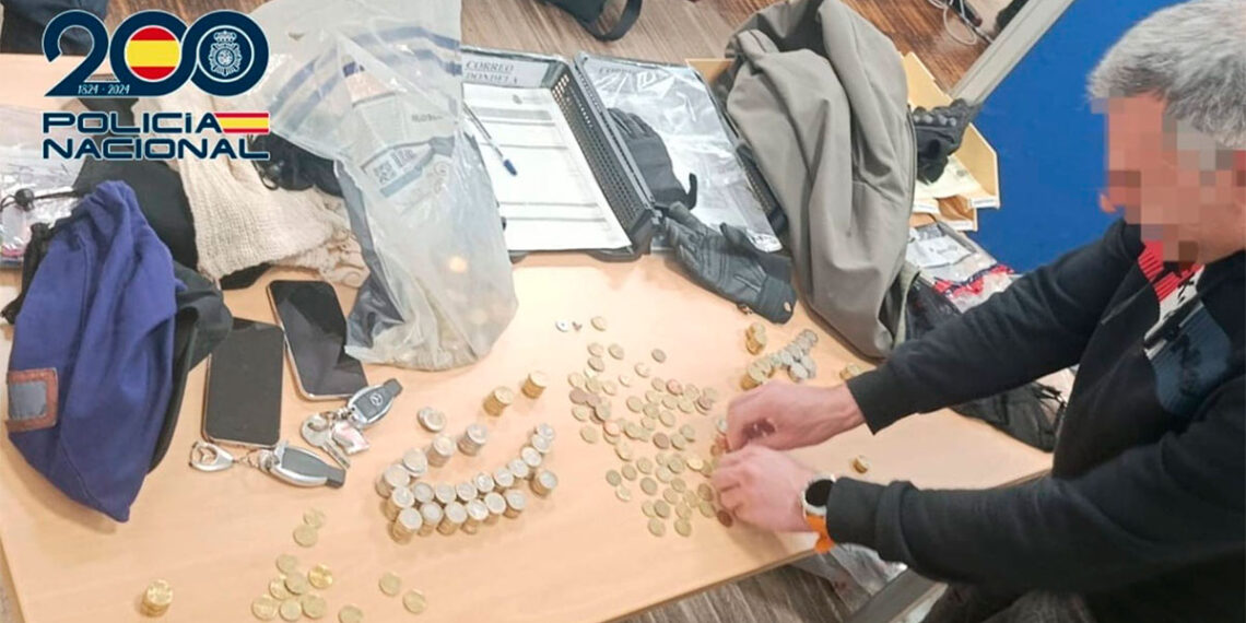 Detenido en Vigo por robar unos 3.500 euros en monedas en un almacén de máquinas de vending