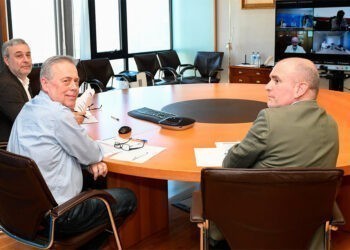 La Xunta pide a los médicos de O'Mega que desalojen el centro de salud Olimpia Valencia de Vigo