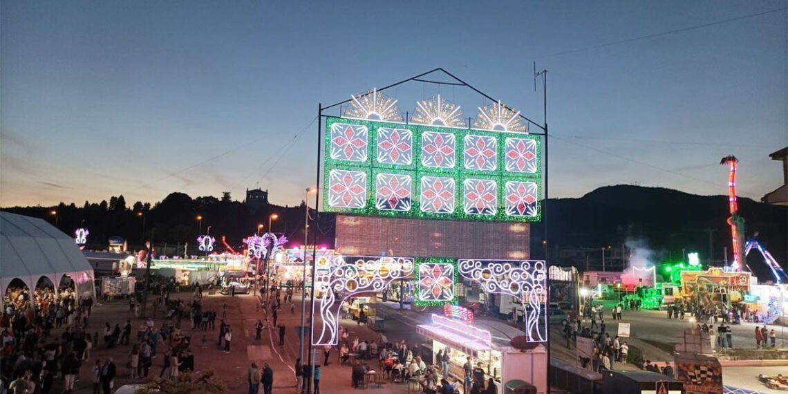 Tui denuncia el "chantaje" de los feriantes en las fiestas de San Telmo, que no tendrán atracciones