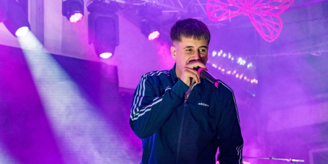 Redondela confirma a uno de los artistas de moda en Galicia para su nuevo festival de música