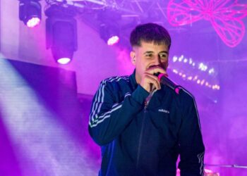 Redondela confirma a uno de los artistas de moda en Galicia para su nuevo festival de música