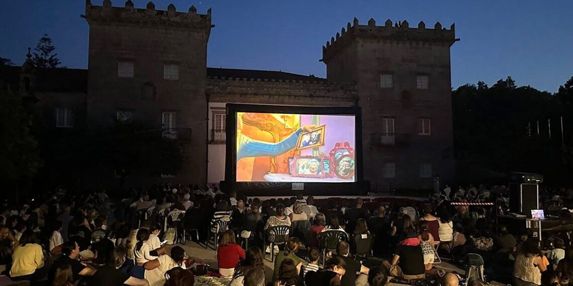 Vigo confirma que Castrelos se volverá a convertir en un cine gratis al aire libre este verano