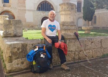 El tudense Dámaso Ródriguez cruzará varias rutas xacobeas para ir desde Alcalá de Henares a Tui